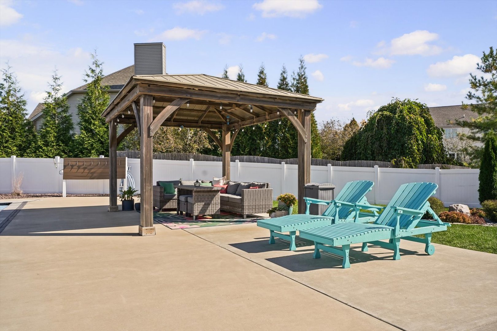 main property photo 54
