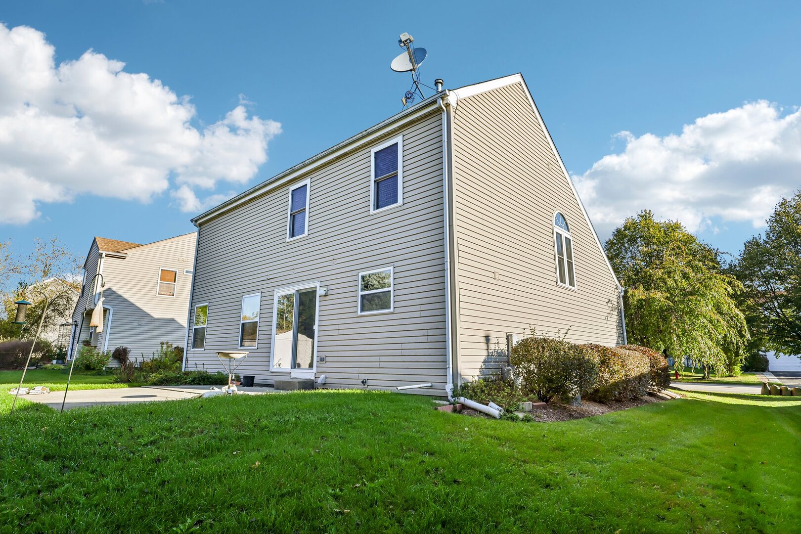 main property photo 33