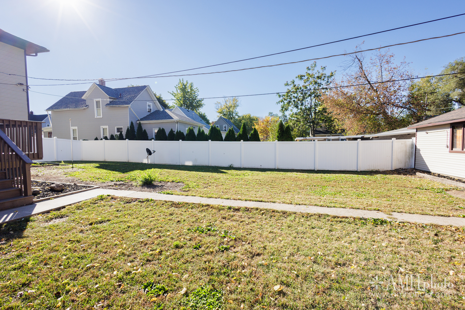 main property photo 43