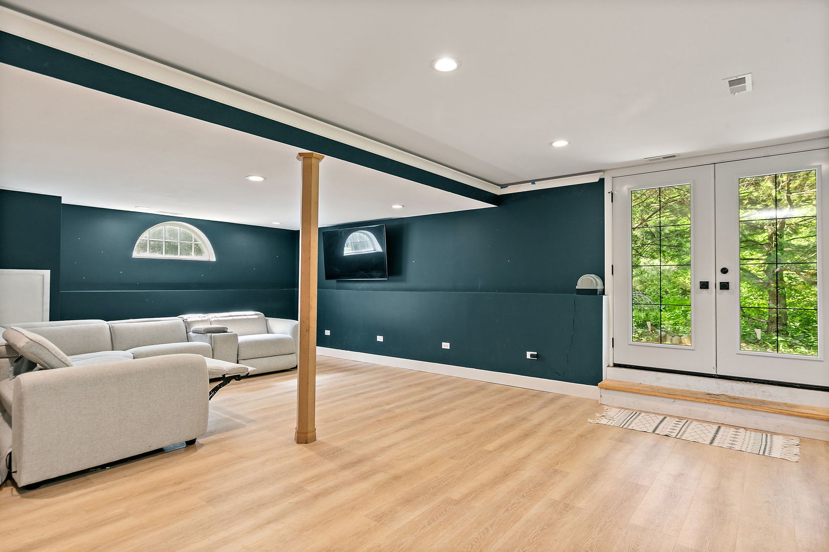 main property photo 22