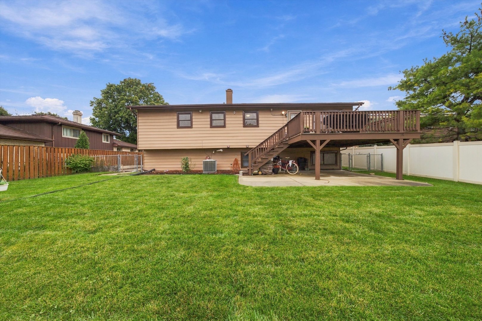 main property photo 38