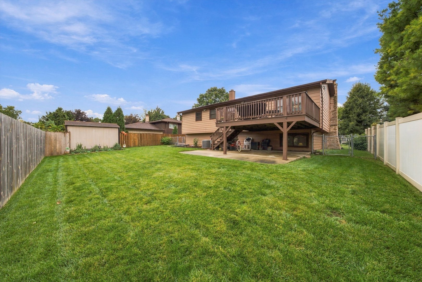 main property photo 39