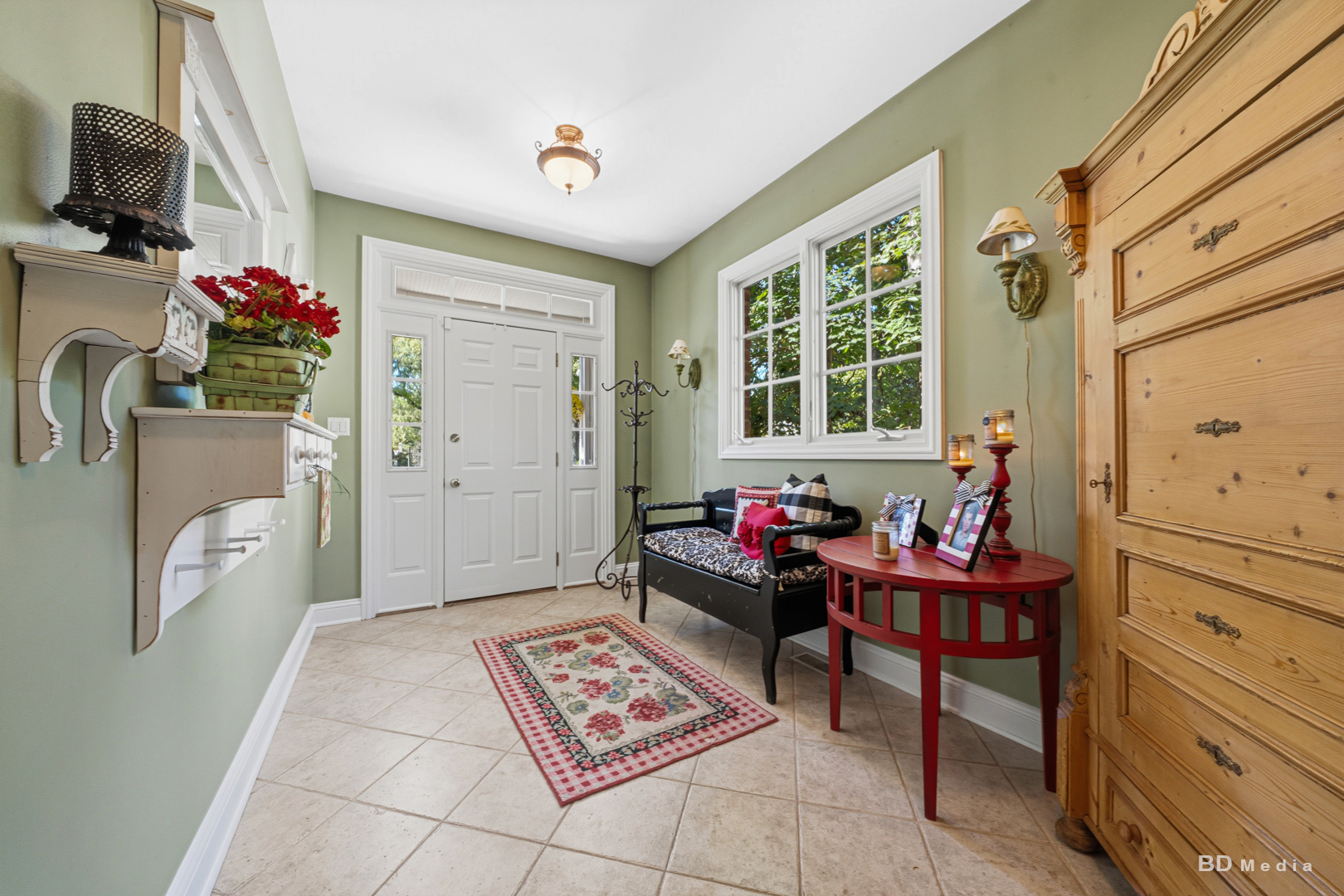 main property photo 18