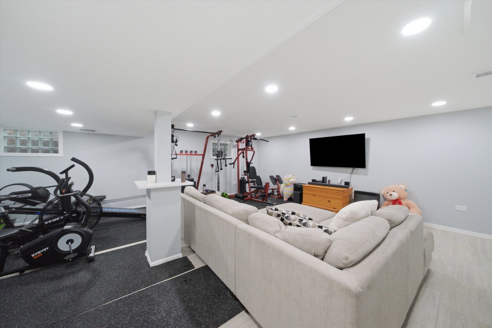 main property photo 26