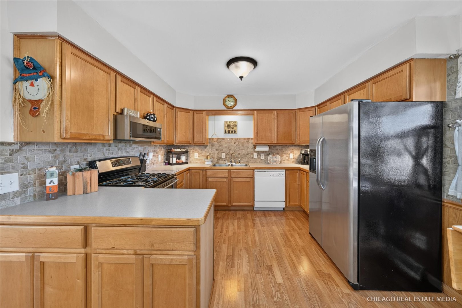 main property photo 7
