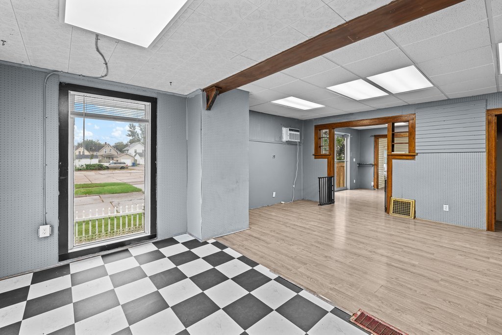 main property photo 5