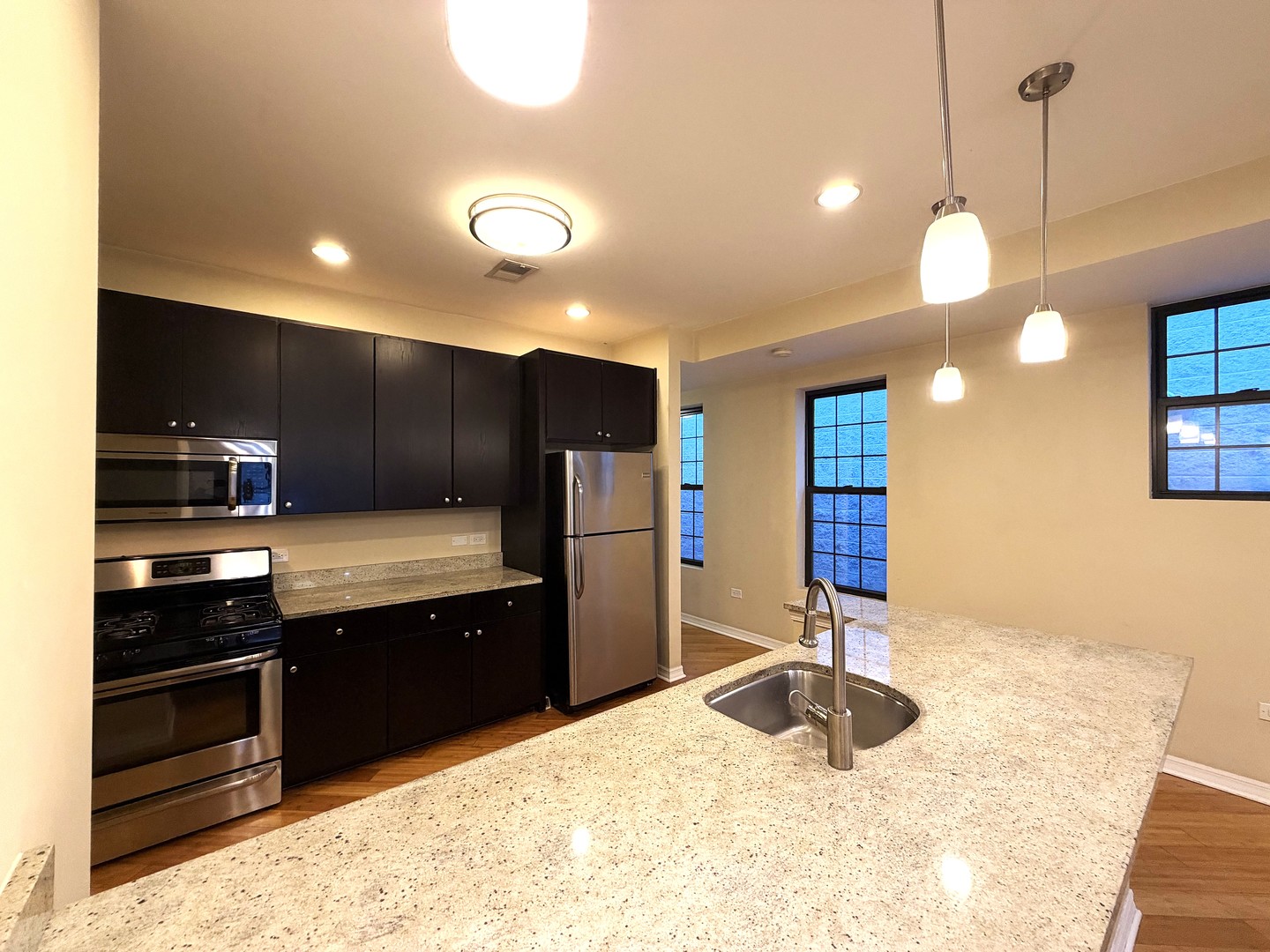property viewer photo 11
