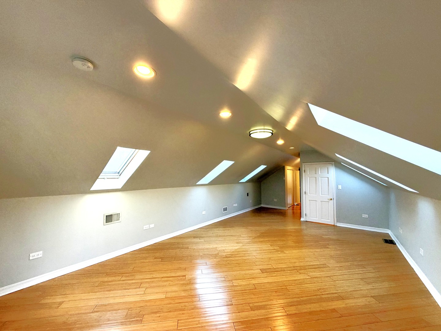 property viewer photo 29