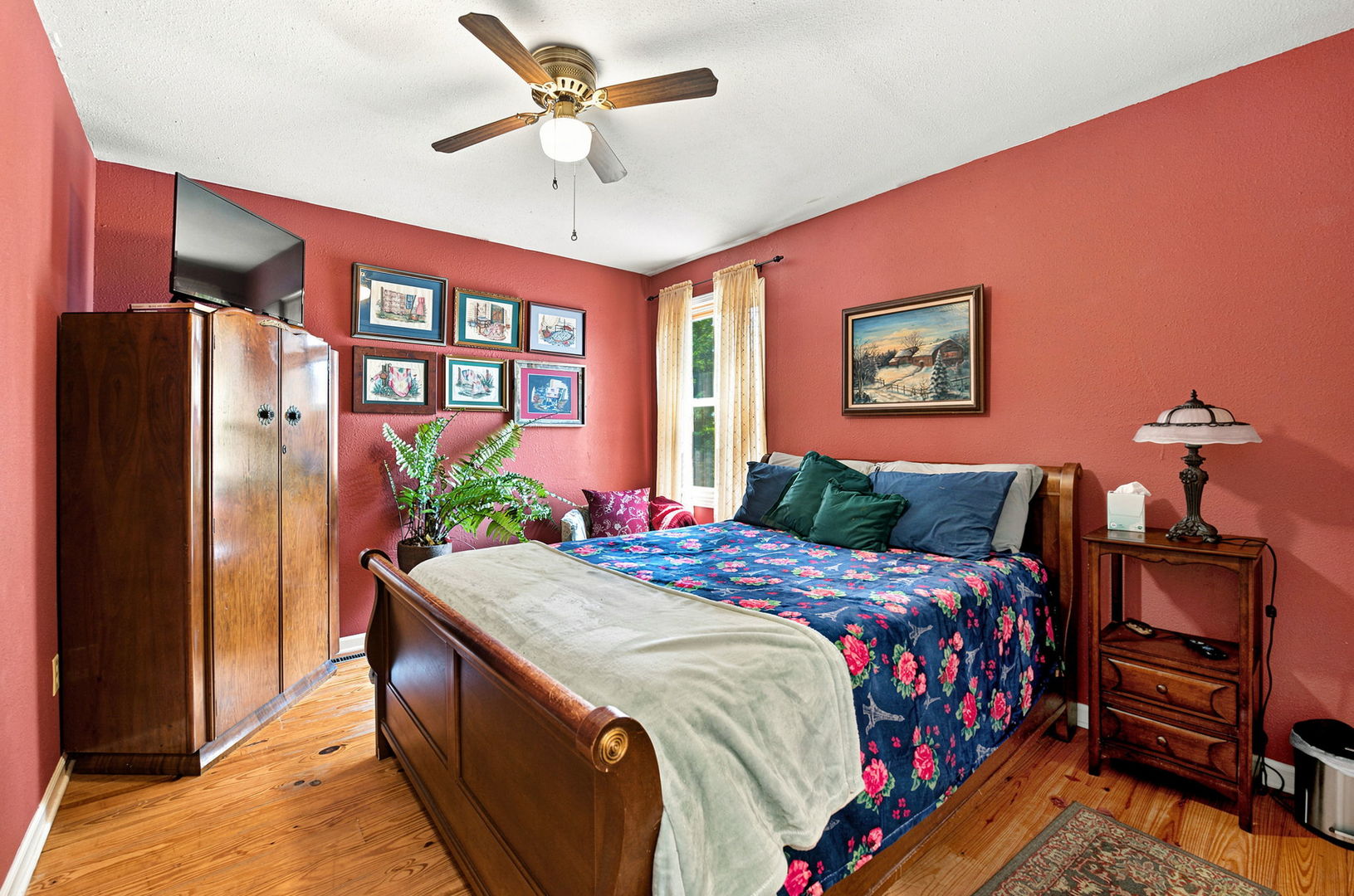 main property photo 29