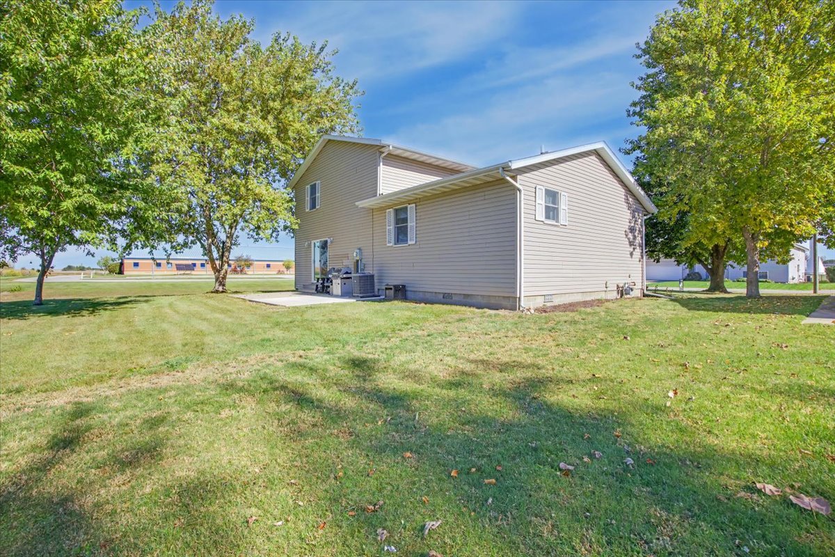 main property photo 31