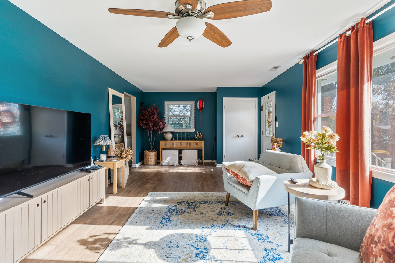 main property photo 5