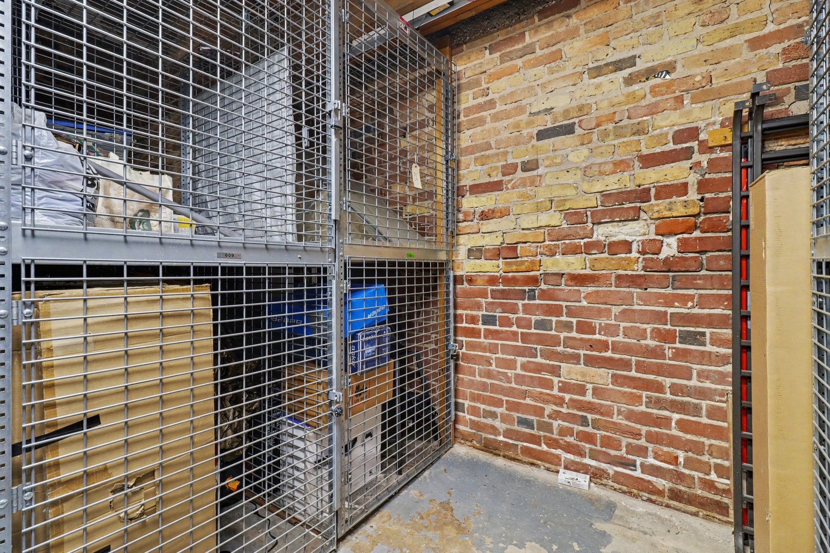 main property photo 17