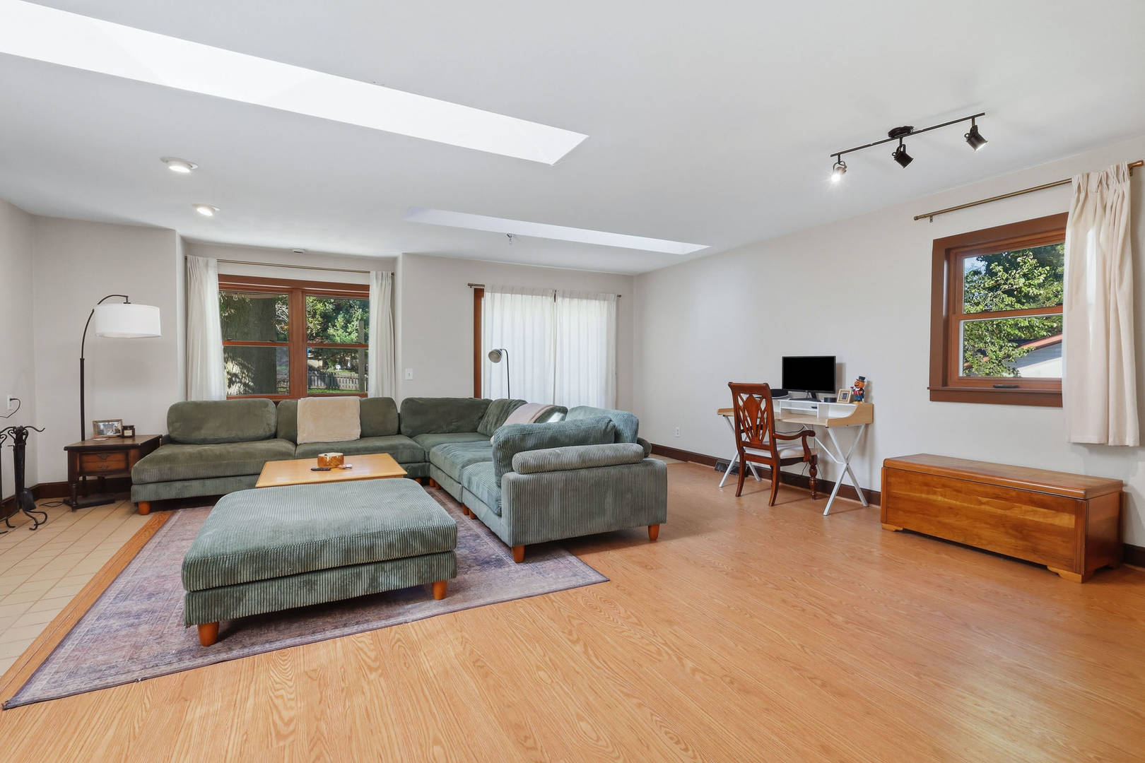 main property photo 12