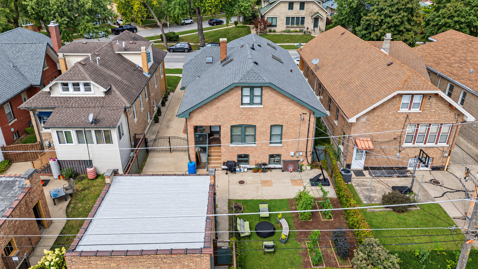 main property photo 40
