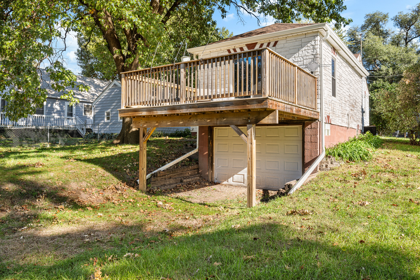 main property photo 29