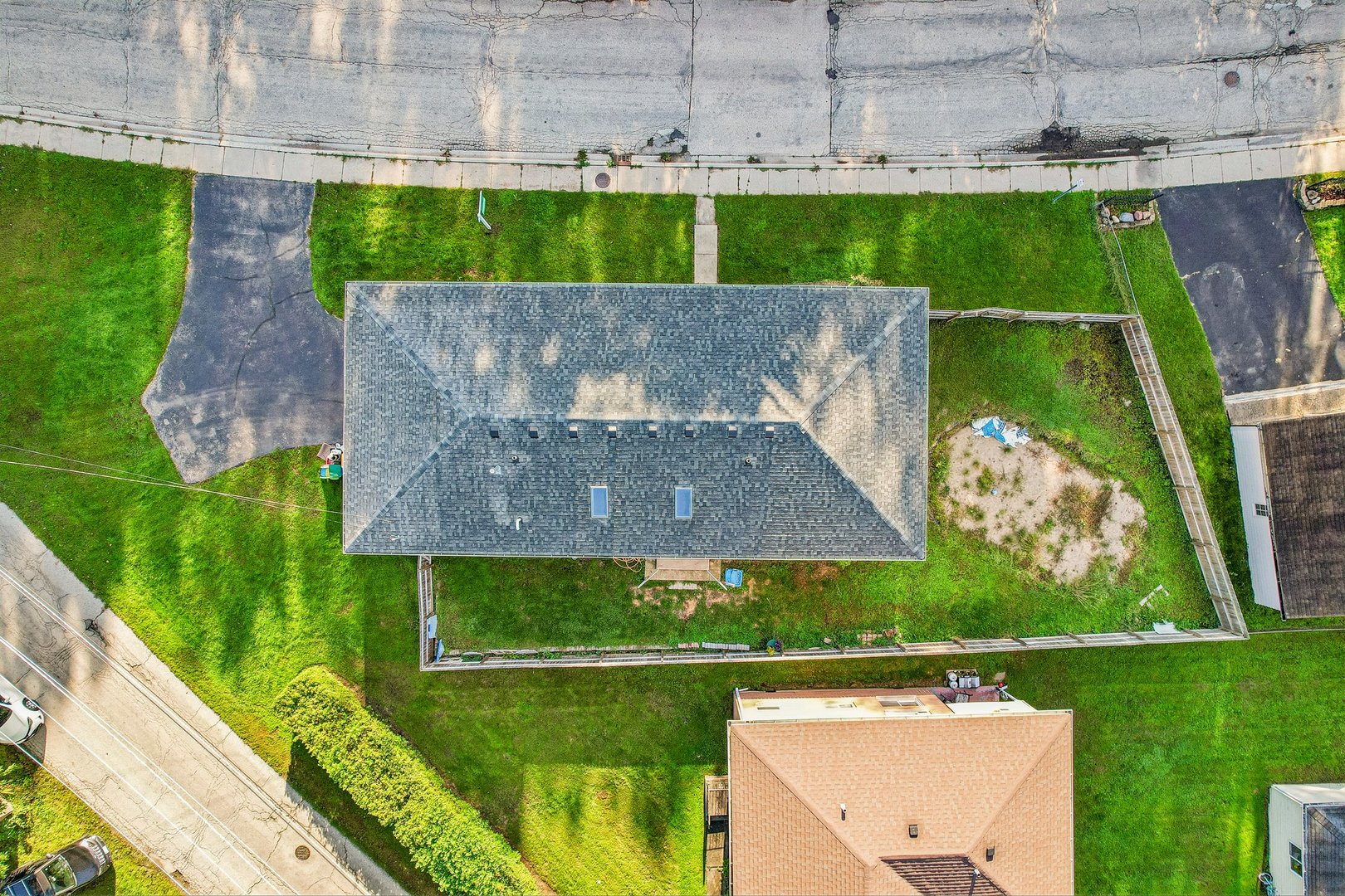 main property photo 30