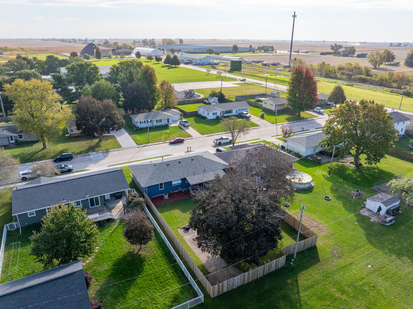 main property photo 27