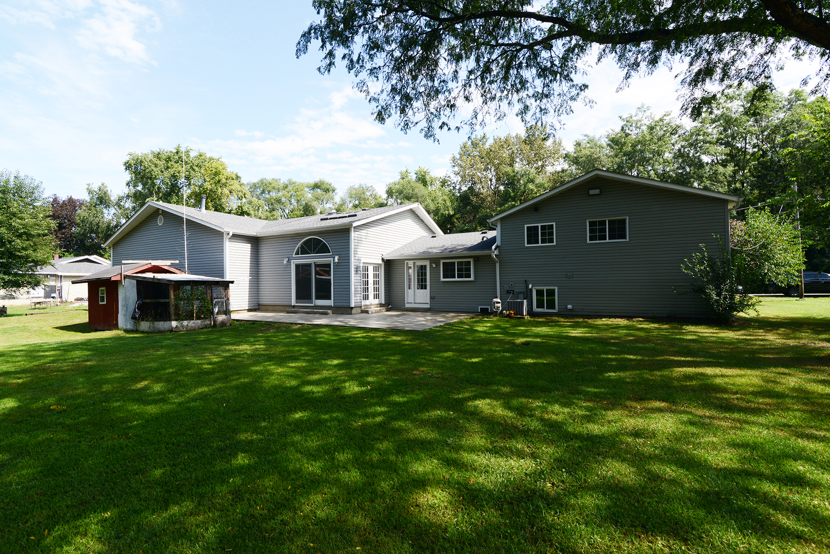 main property photo 41