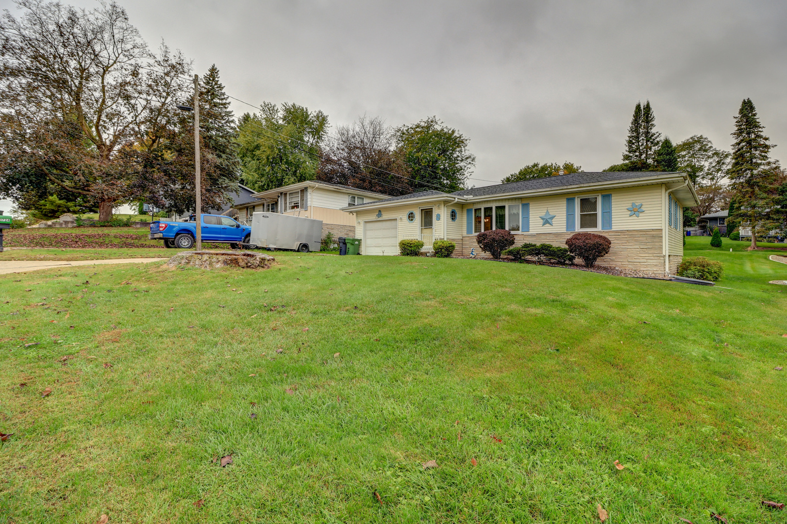 main property photo 25
