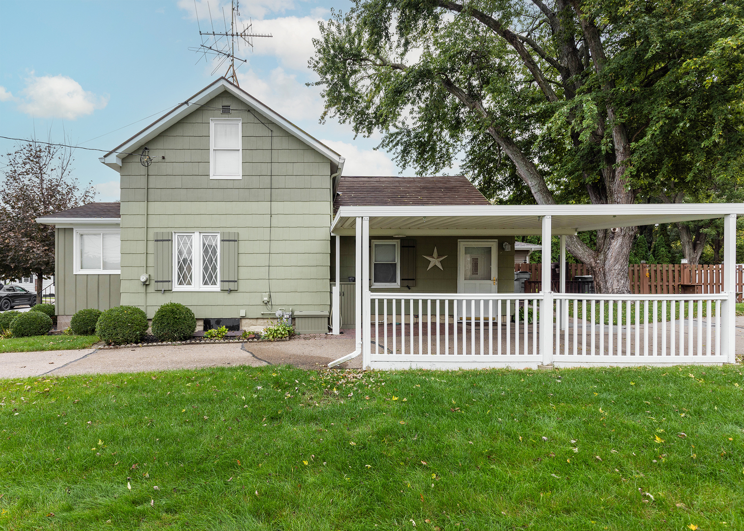 main property photo 2