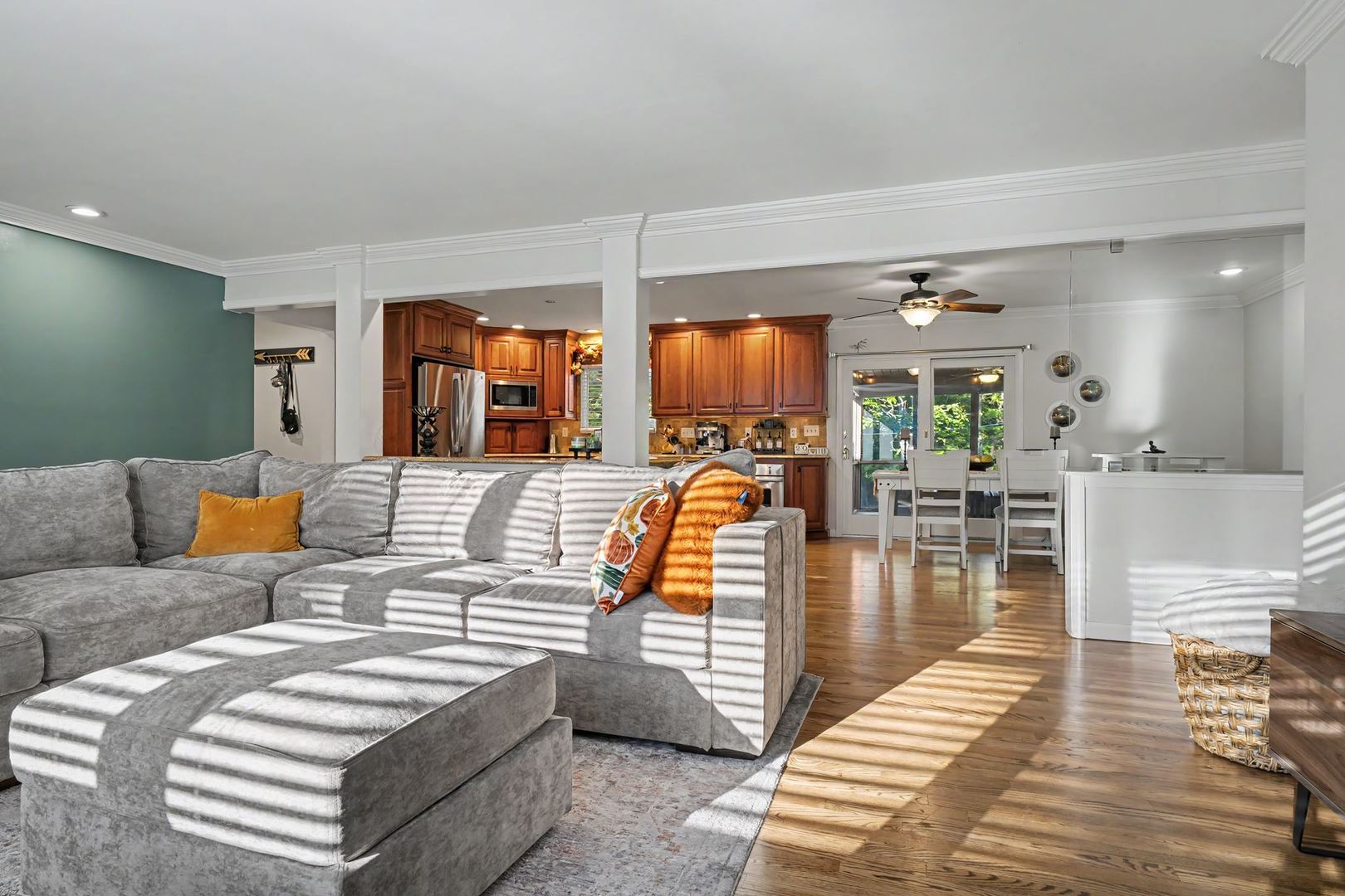 main property photo 6