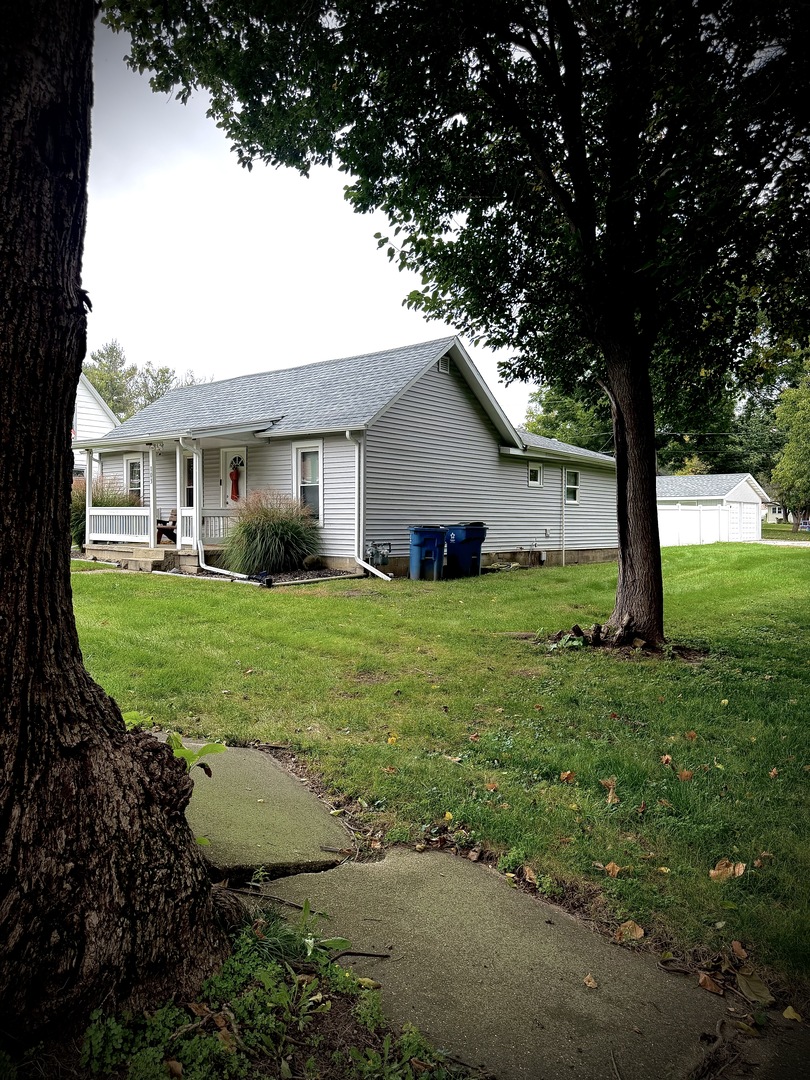 main property photo 7