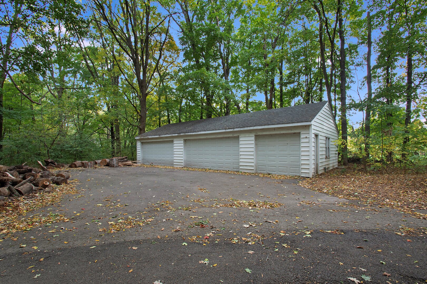 main property photo 59