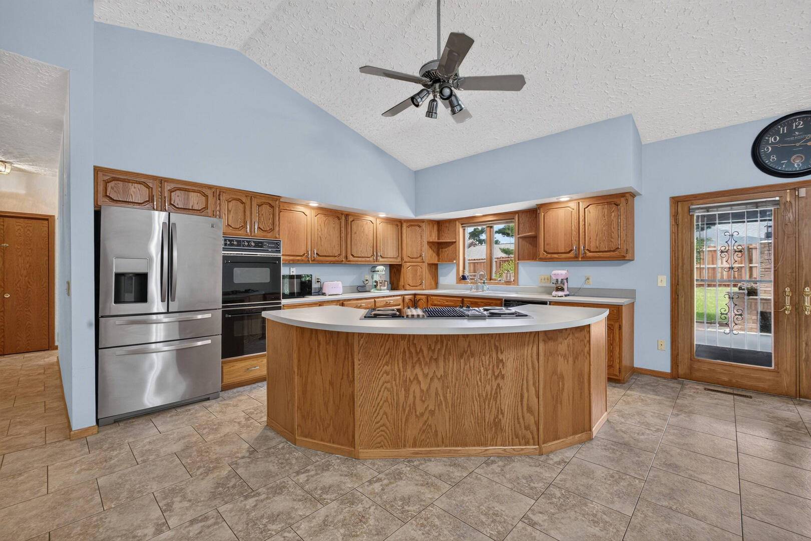 main property photo 19