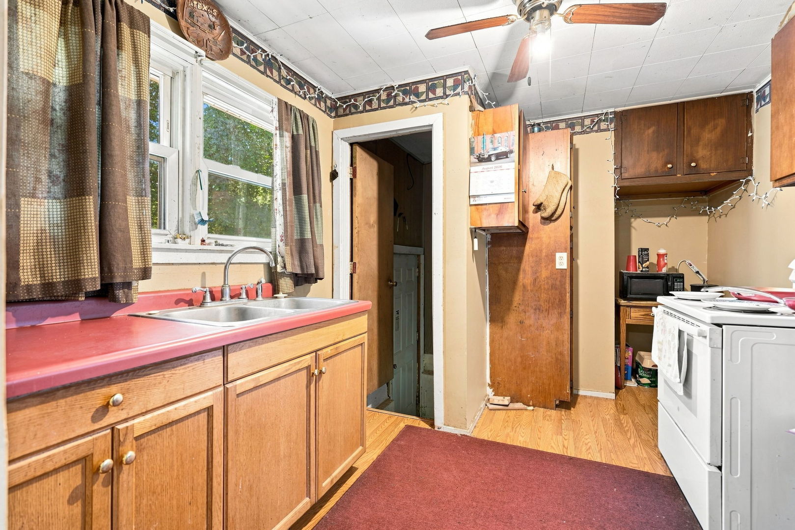 main property photo 8