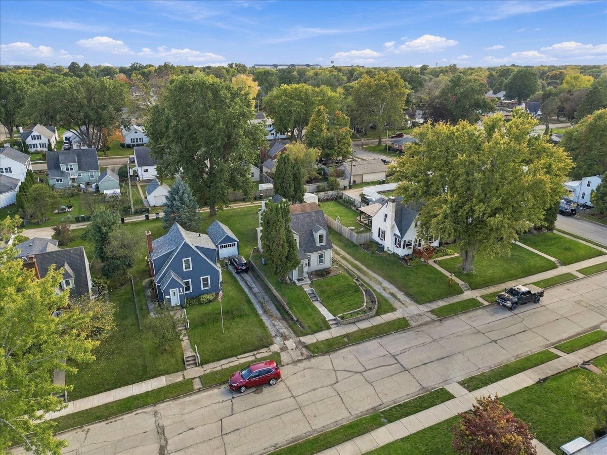 main property photo 18
