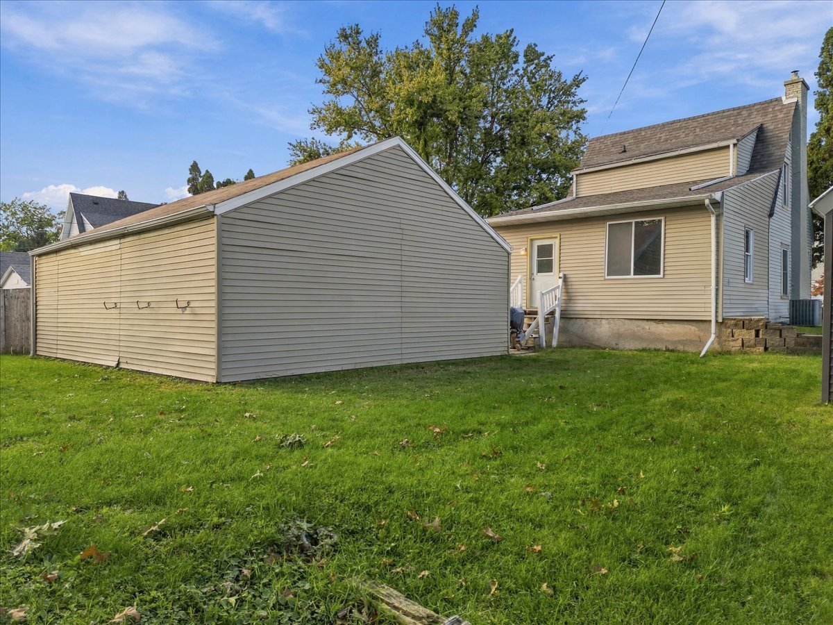 main property photo 22