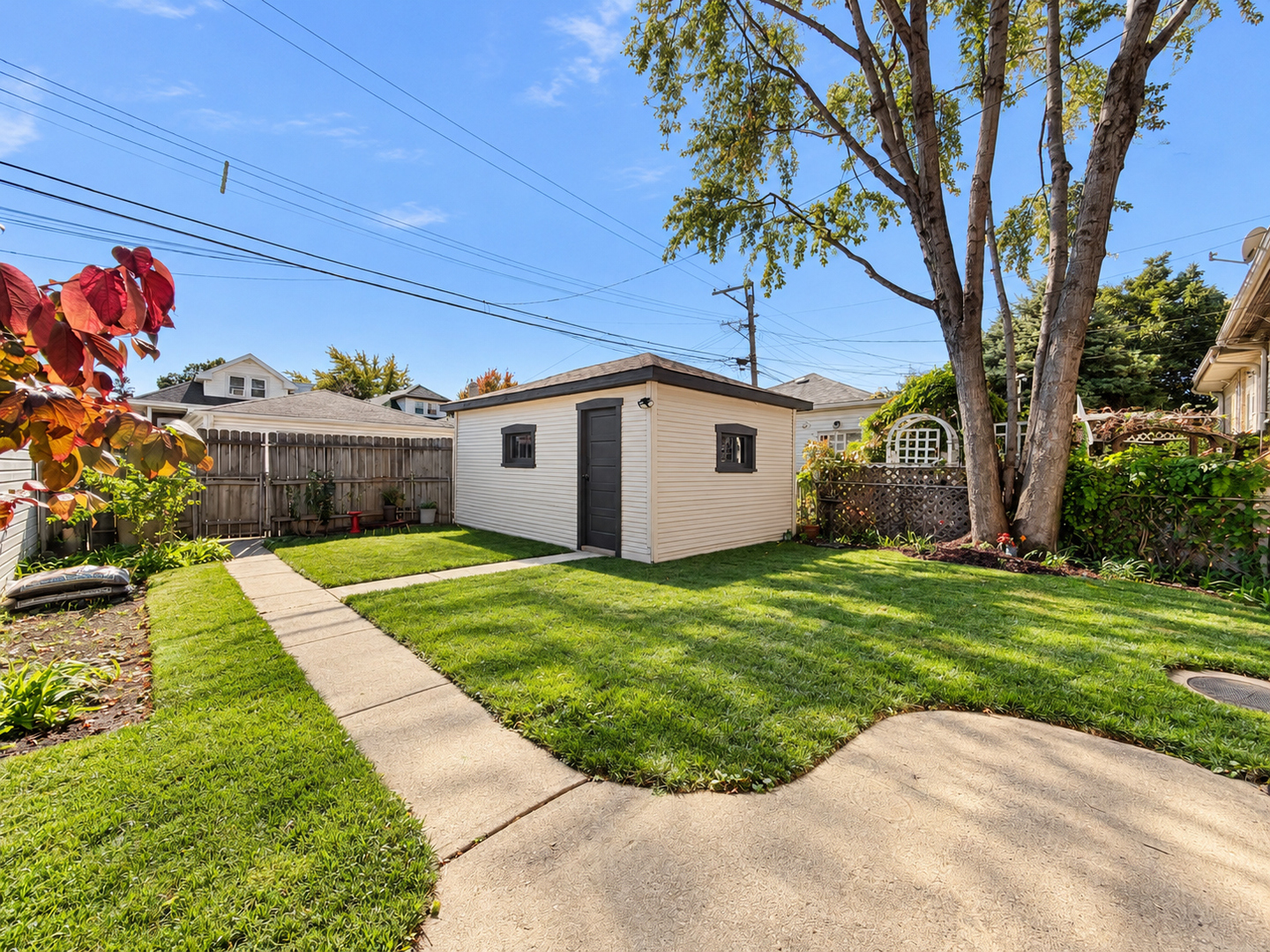 main property photo 35