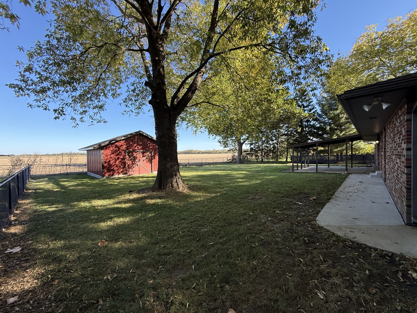 main property photo 20