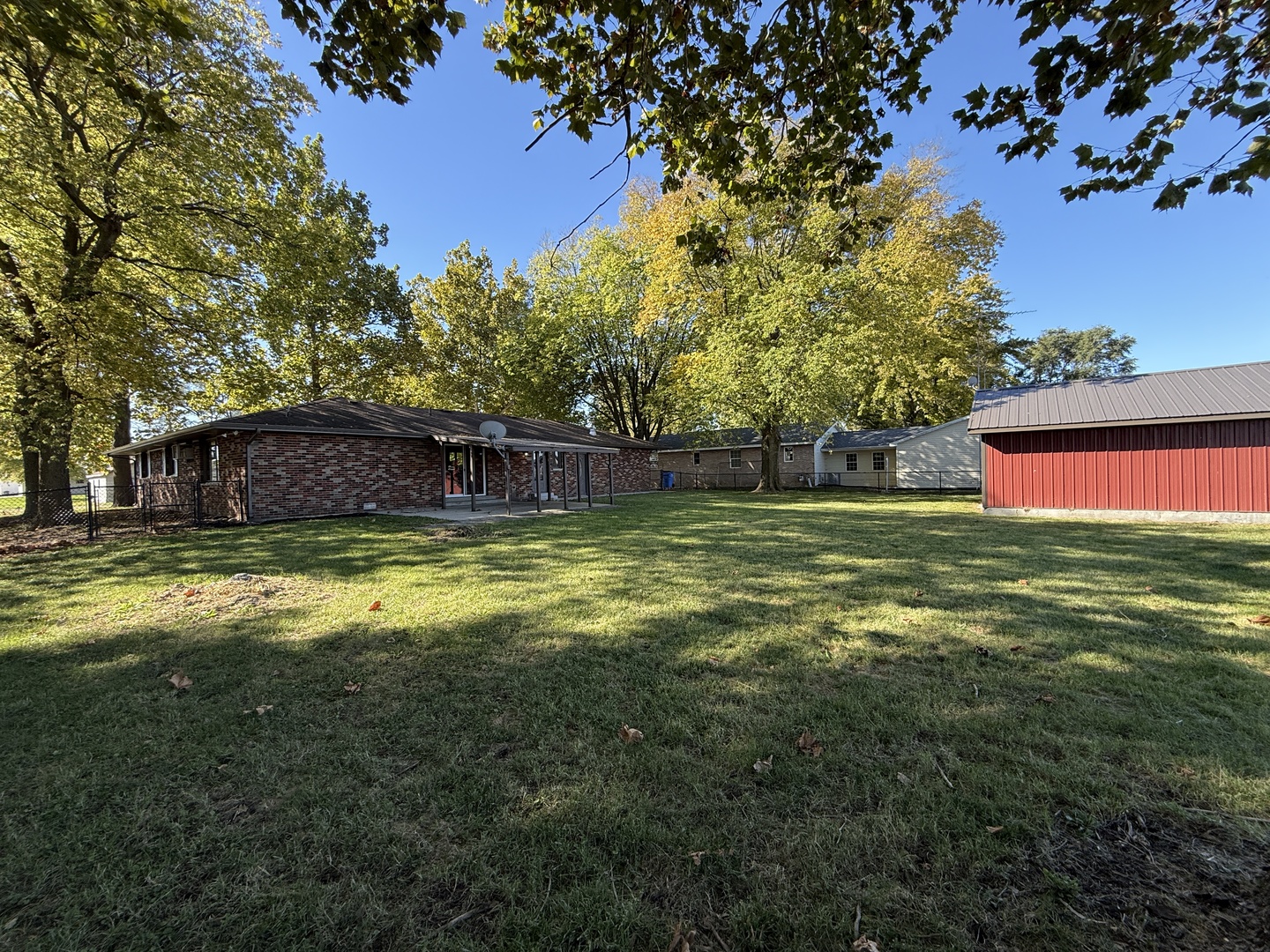 main property photo 22