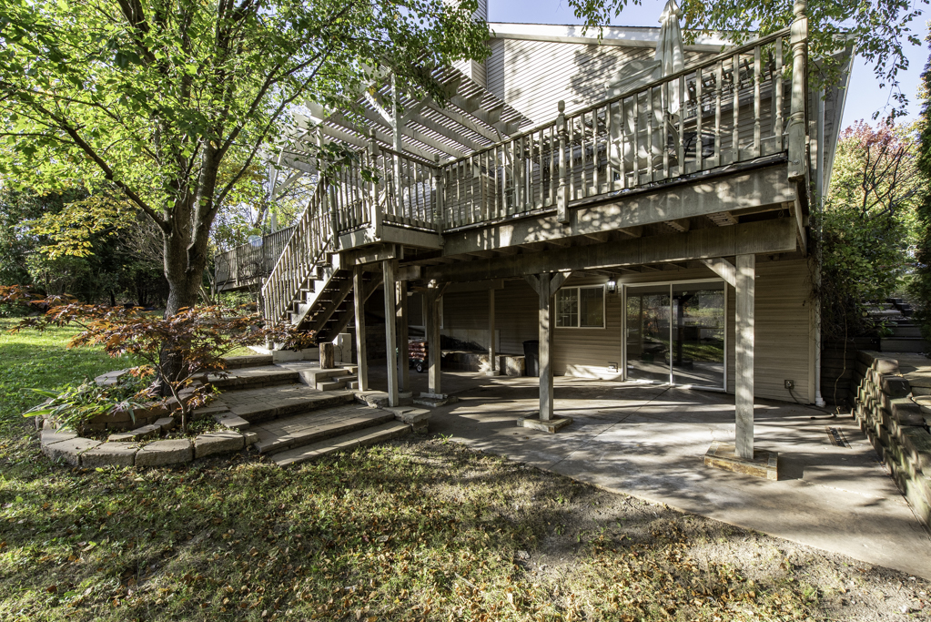 main property photo 30