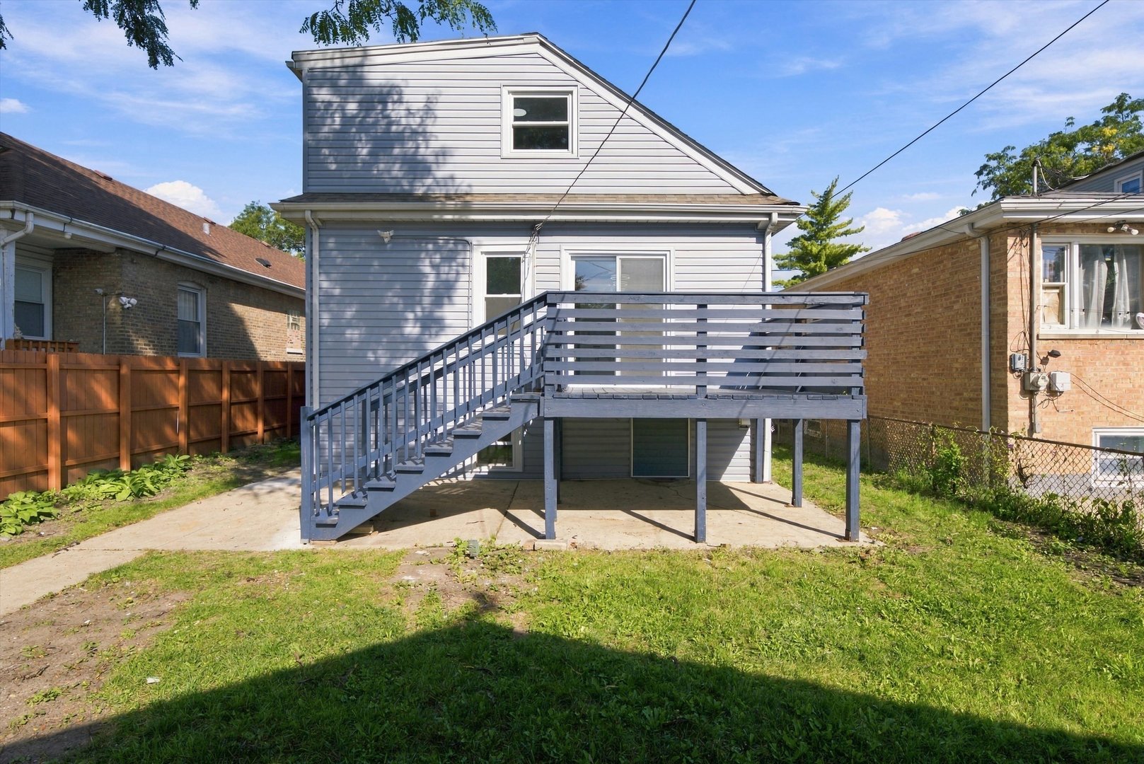 main property photo 32