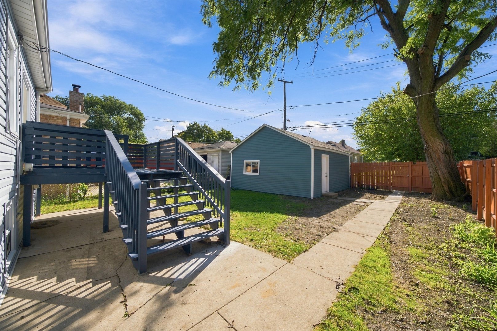 main property photo 34