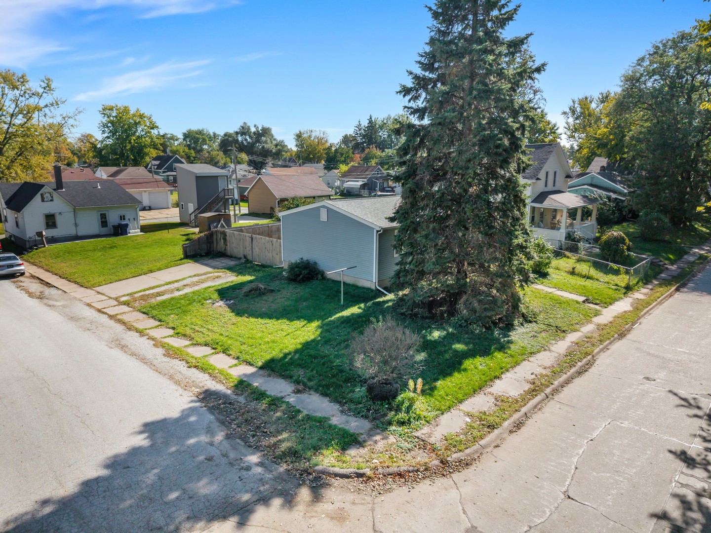 main property photo 6