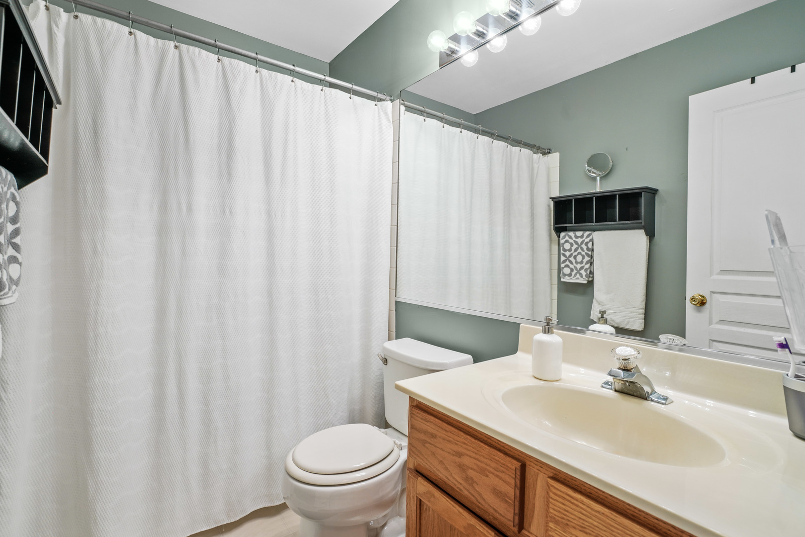 main property photo 18