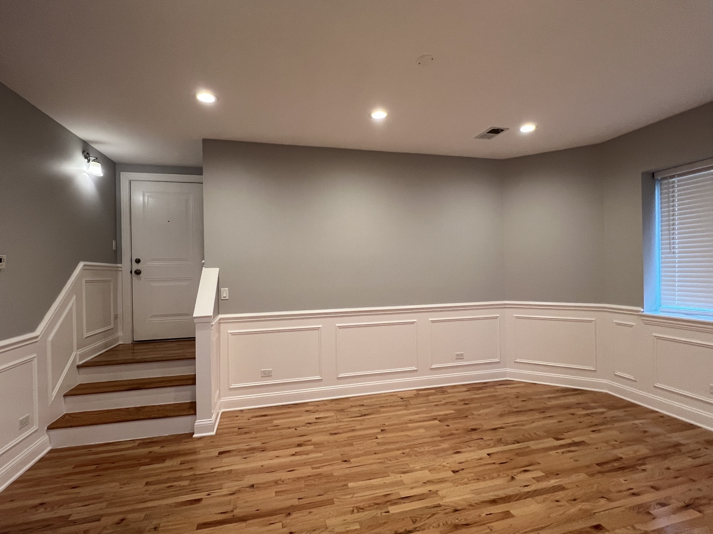 property viewer photo 1