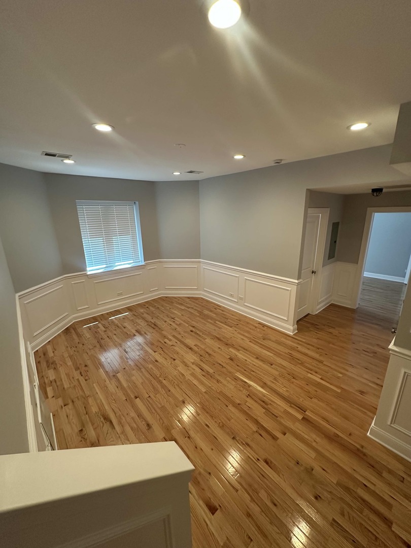 property viewer photo 3