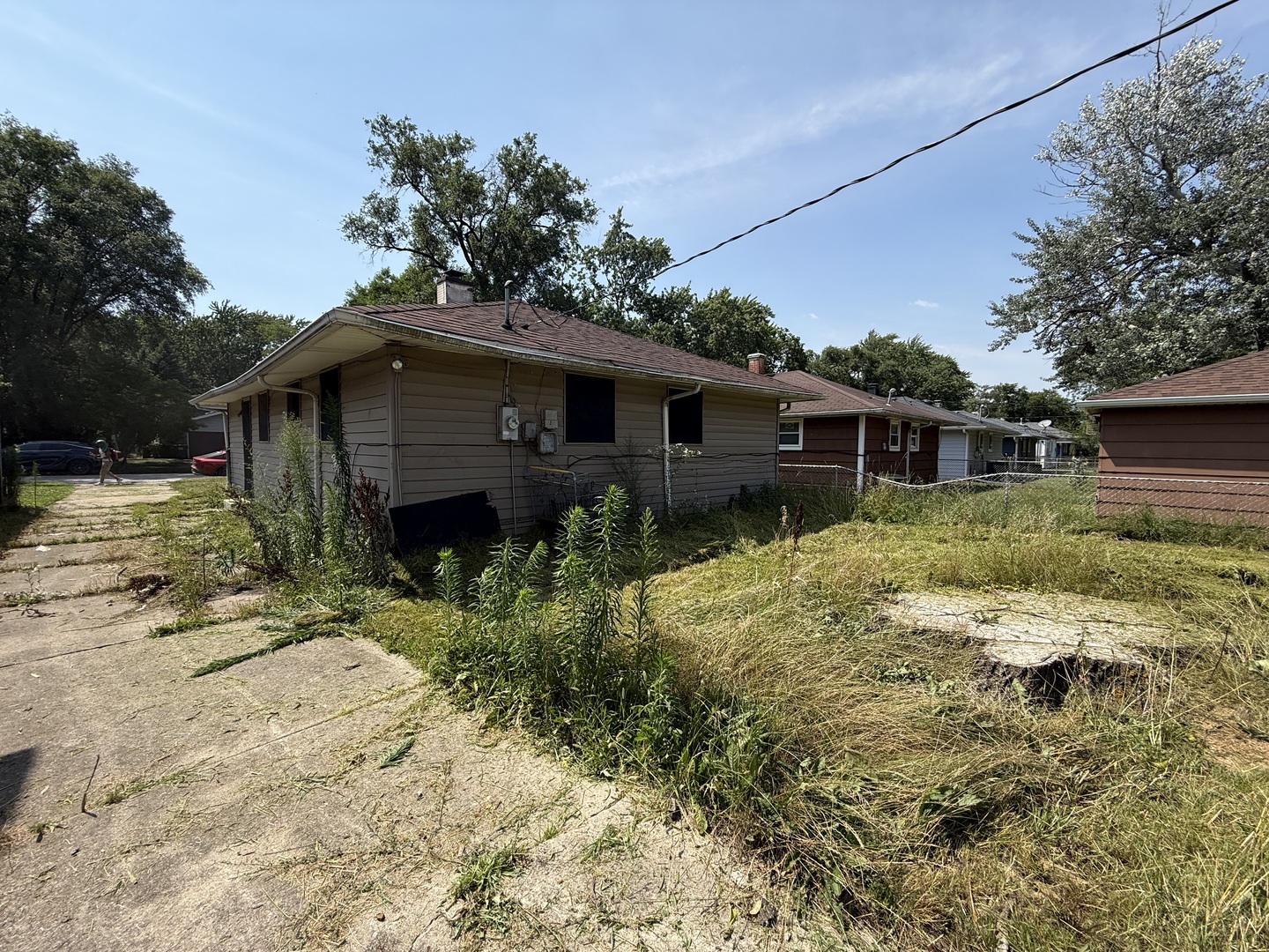 main property photo 9