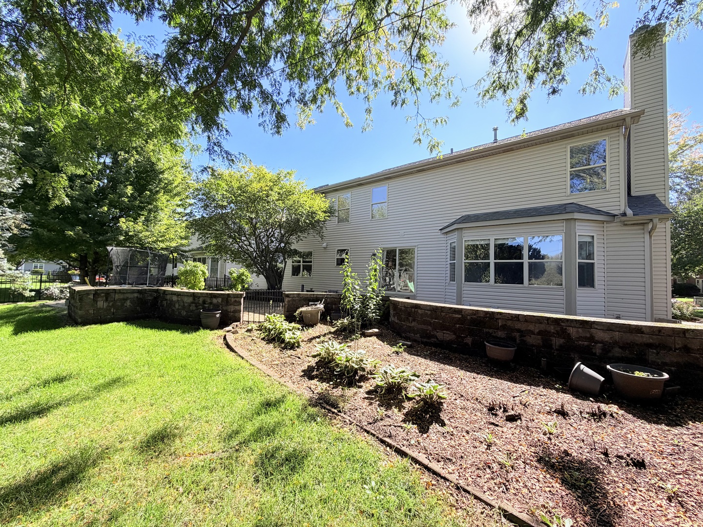 main property photo 40
