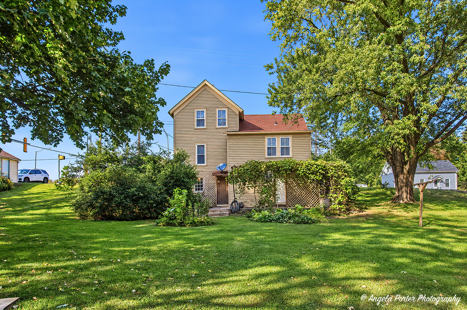 main property photo 25