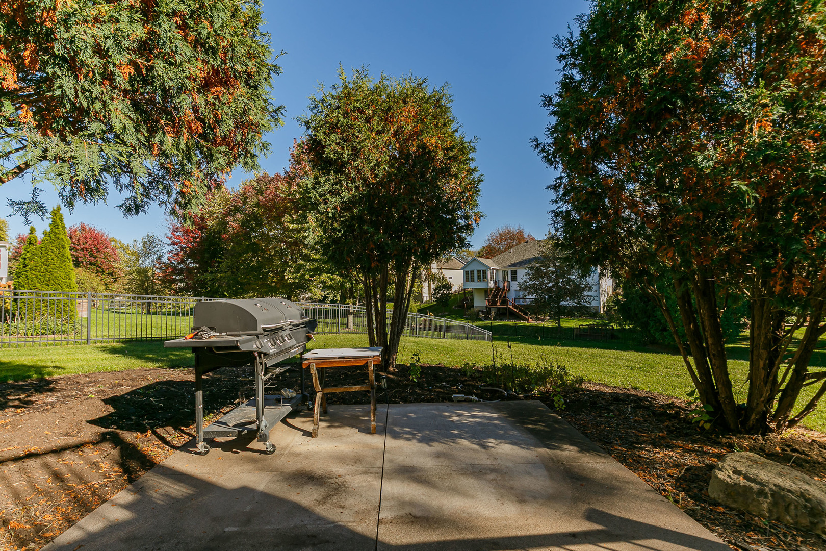 main property photo 9