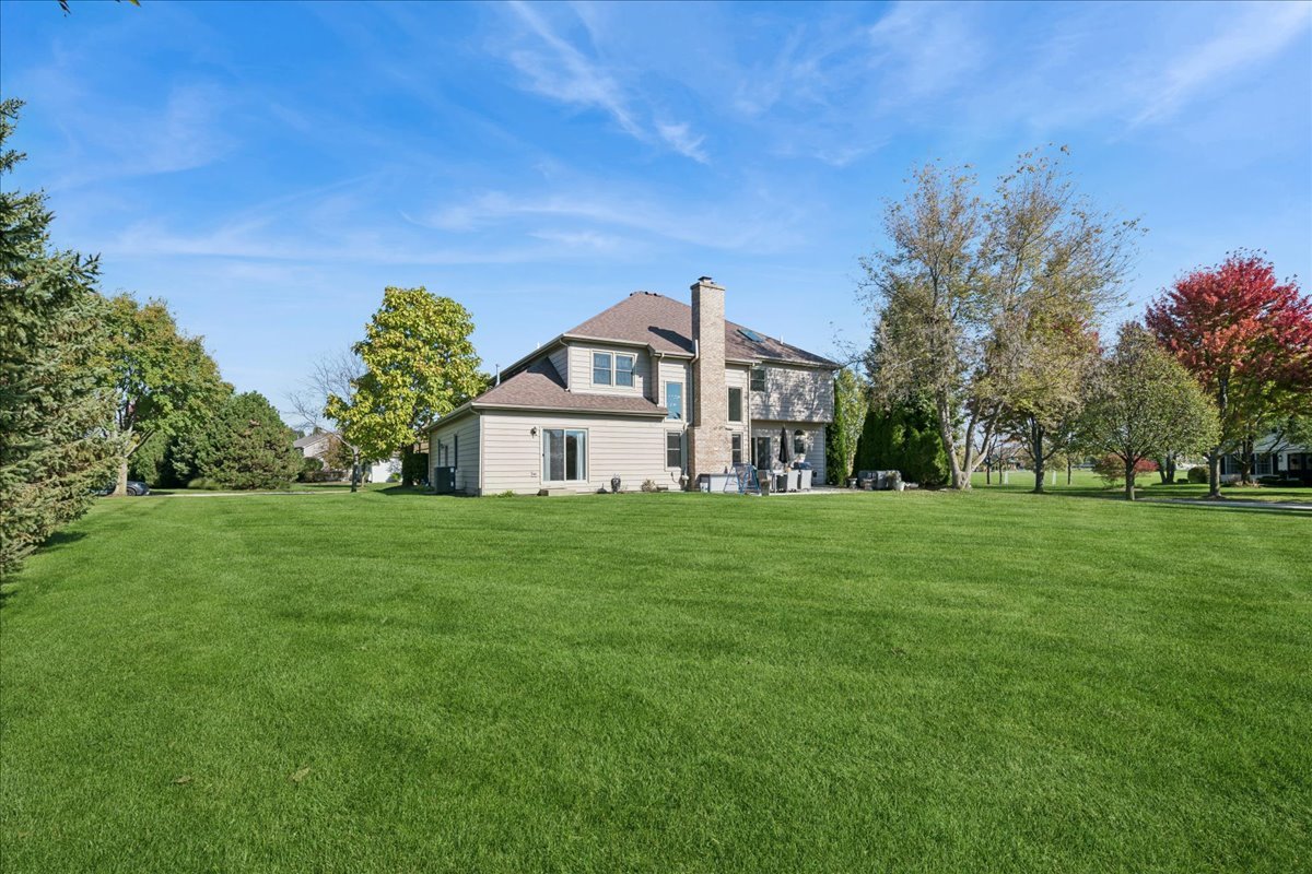 main property photo 30