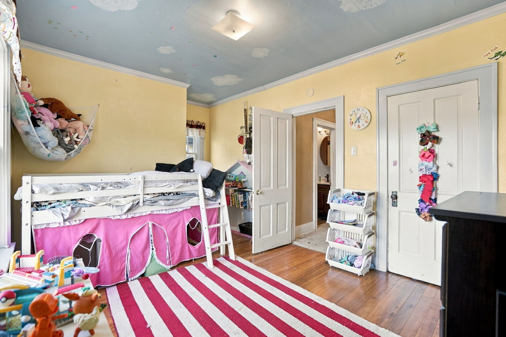 main property photo 11
