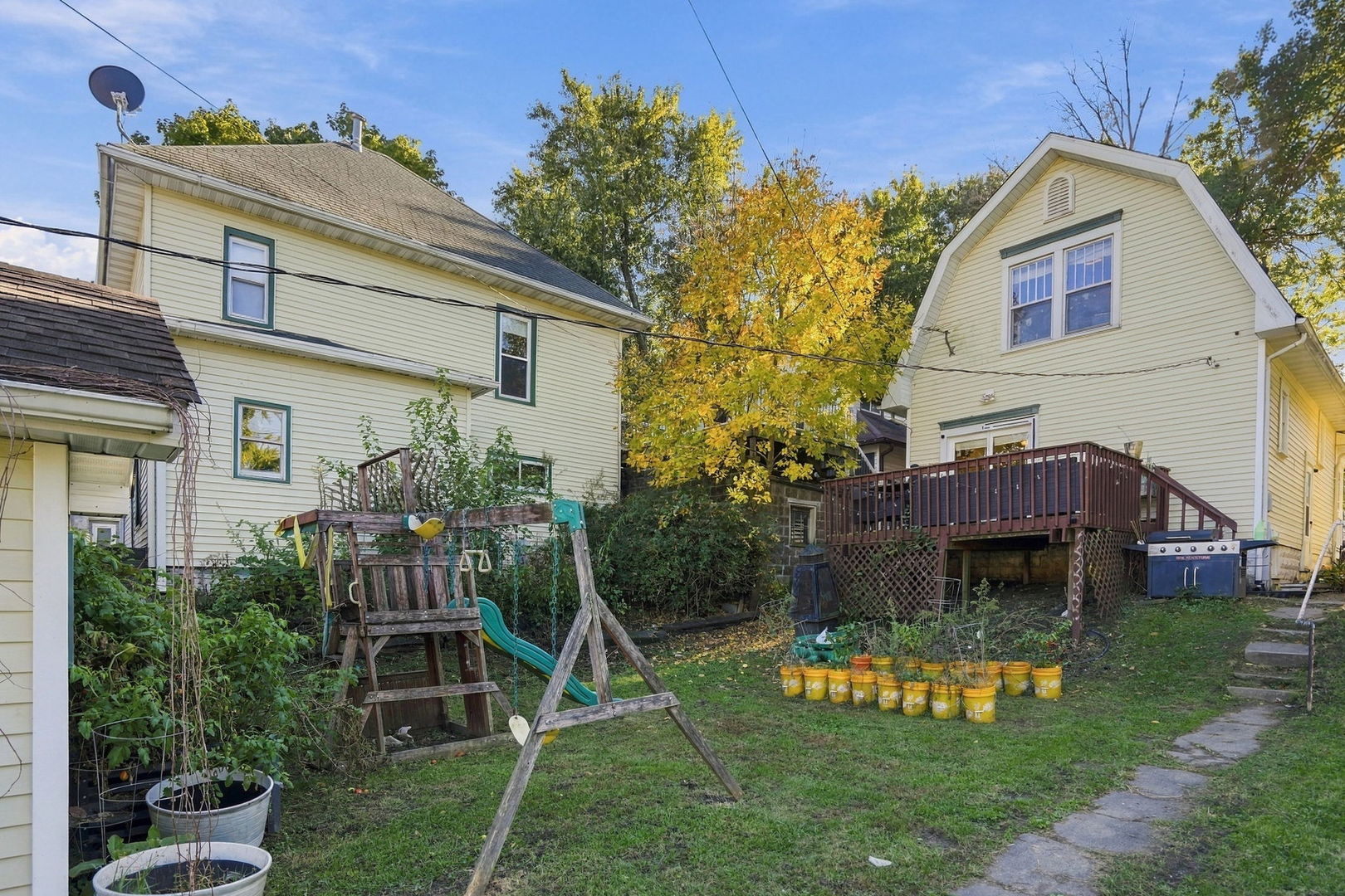 main property photo 22