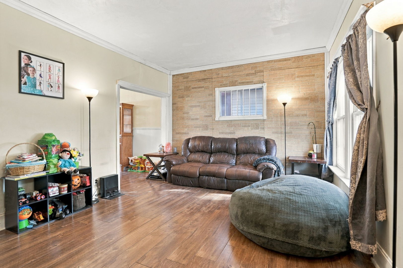 main property photo 4