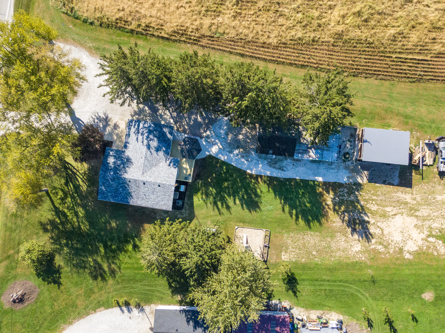 main property photo 40